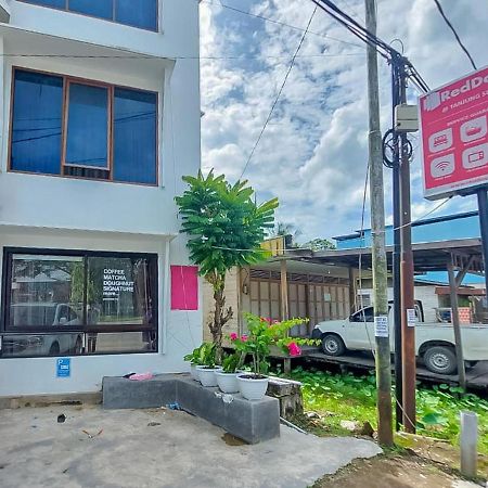 Отель Reddoorz @ Tanjung Selor Экстерьер фото