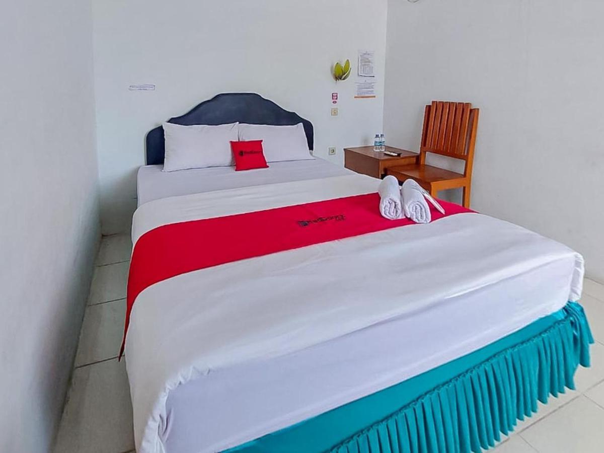Отель Reddoorz @ Tanjung Selor Экстерьер фото
